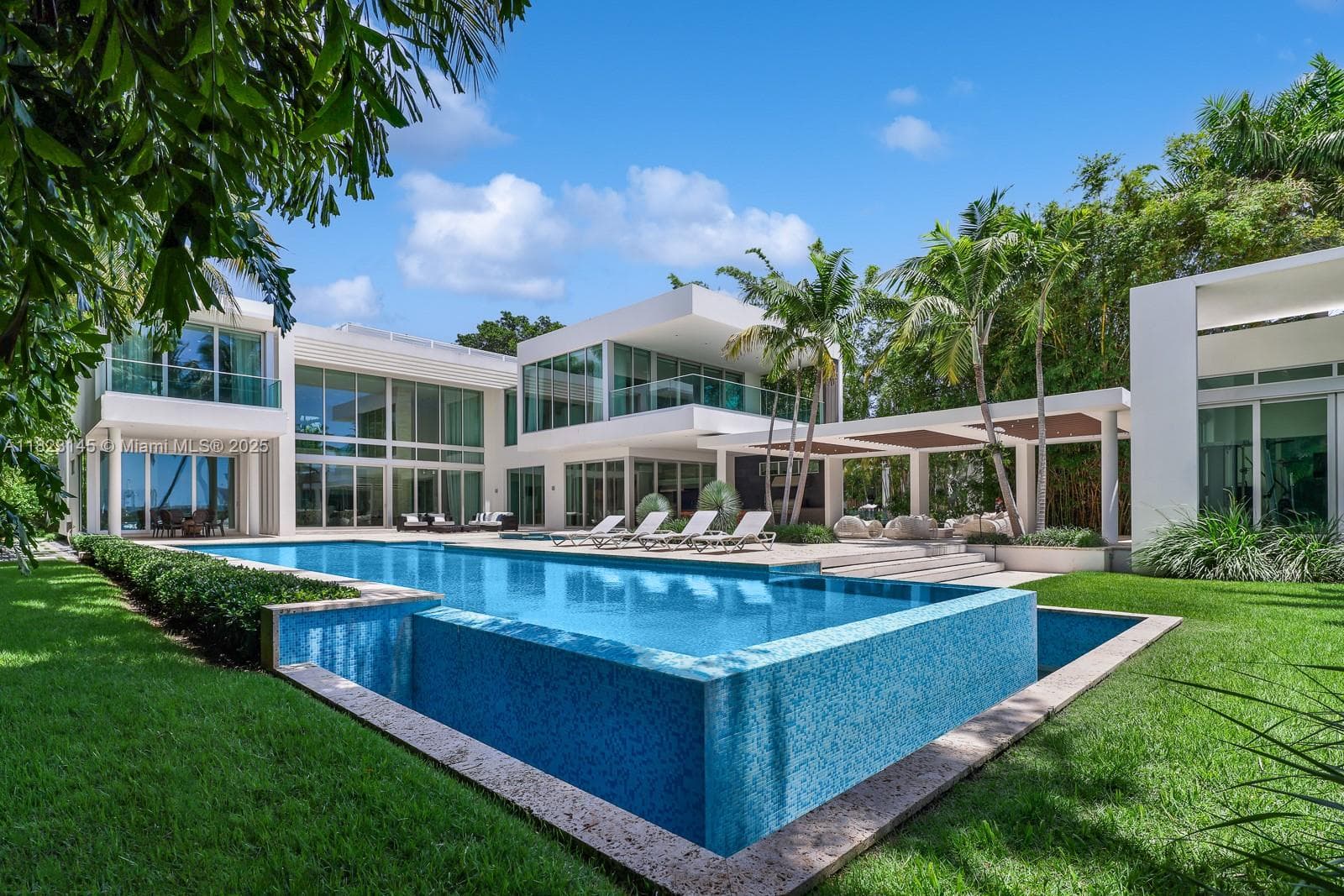 30 Palm Ave, Miami Beach FL 33139 — 65