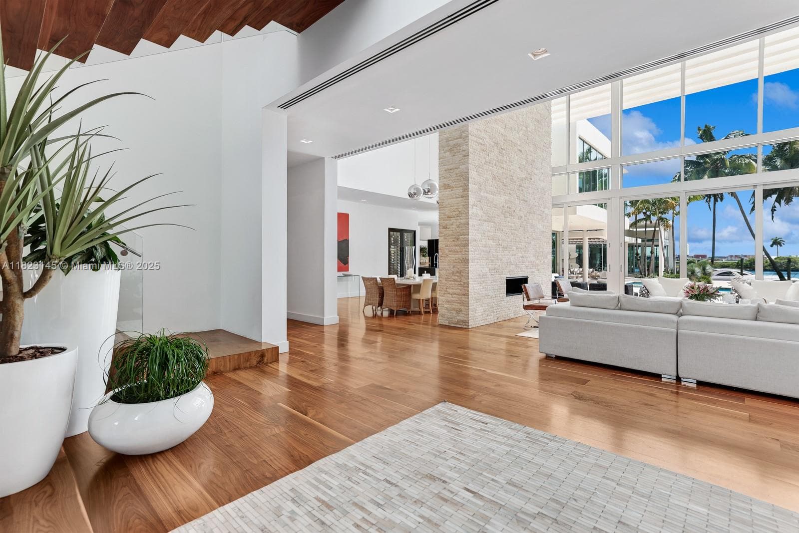 30 Palm Ave, Miami Beach FL 33139 — 39