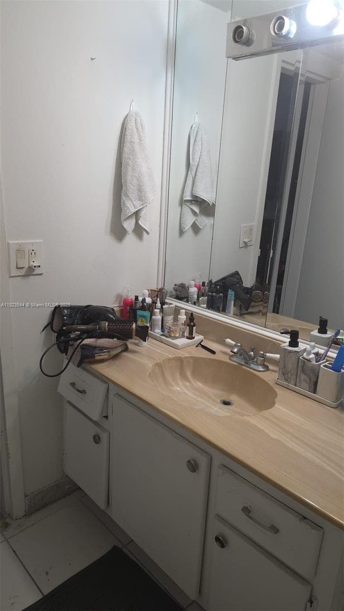 13499 Biscayne Blvd # 1005, North Miami FL 33181 — 6