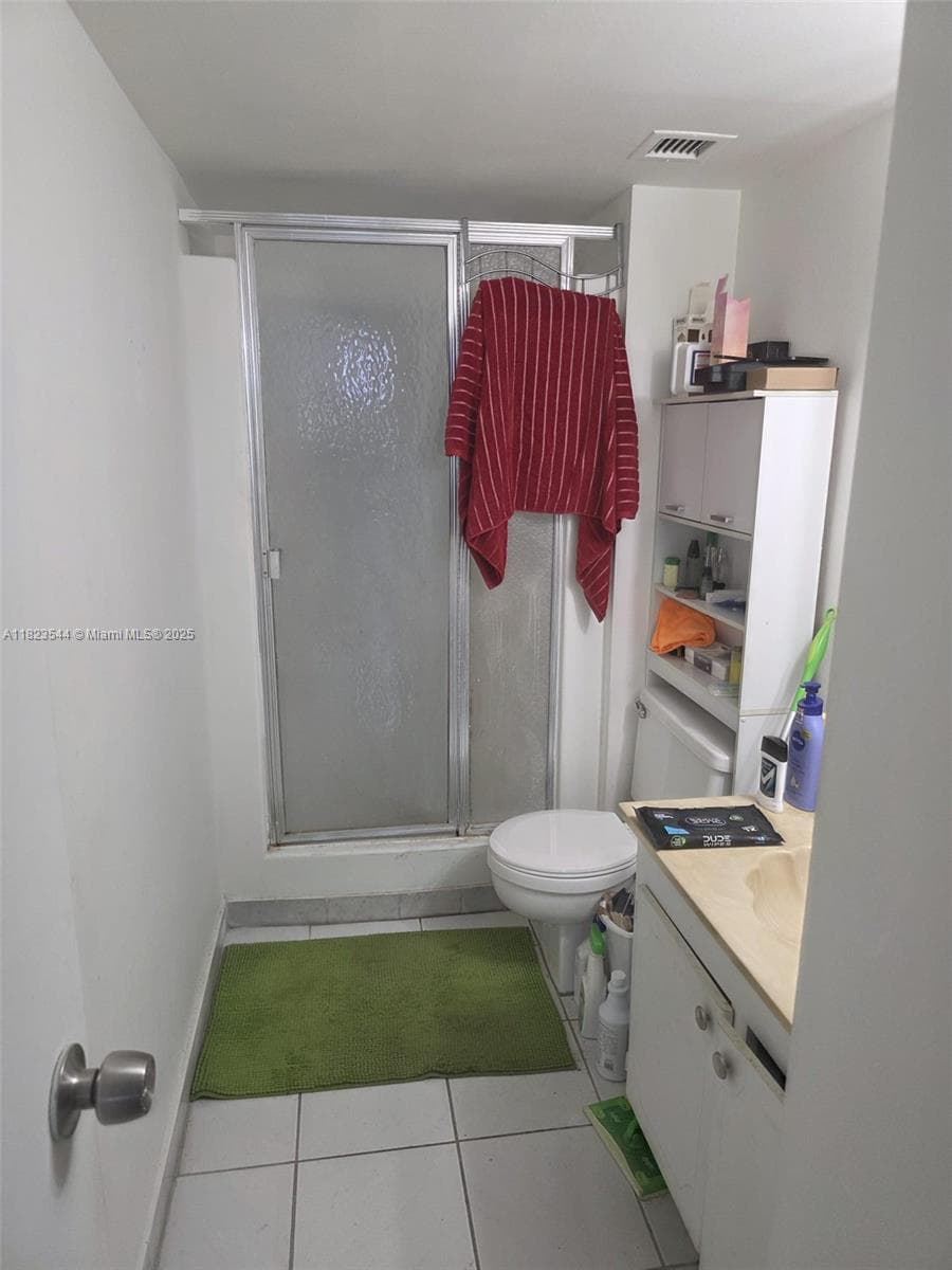13499 Biscayne Blvd # 1005, North Miami FL 33181 — 11
