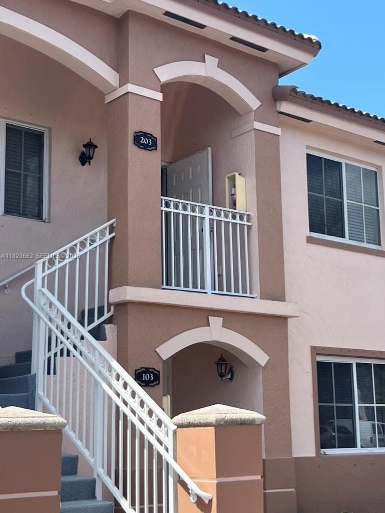 1250 SE 28th Ct # 203, Homestead FL 33035 — 2