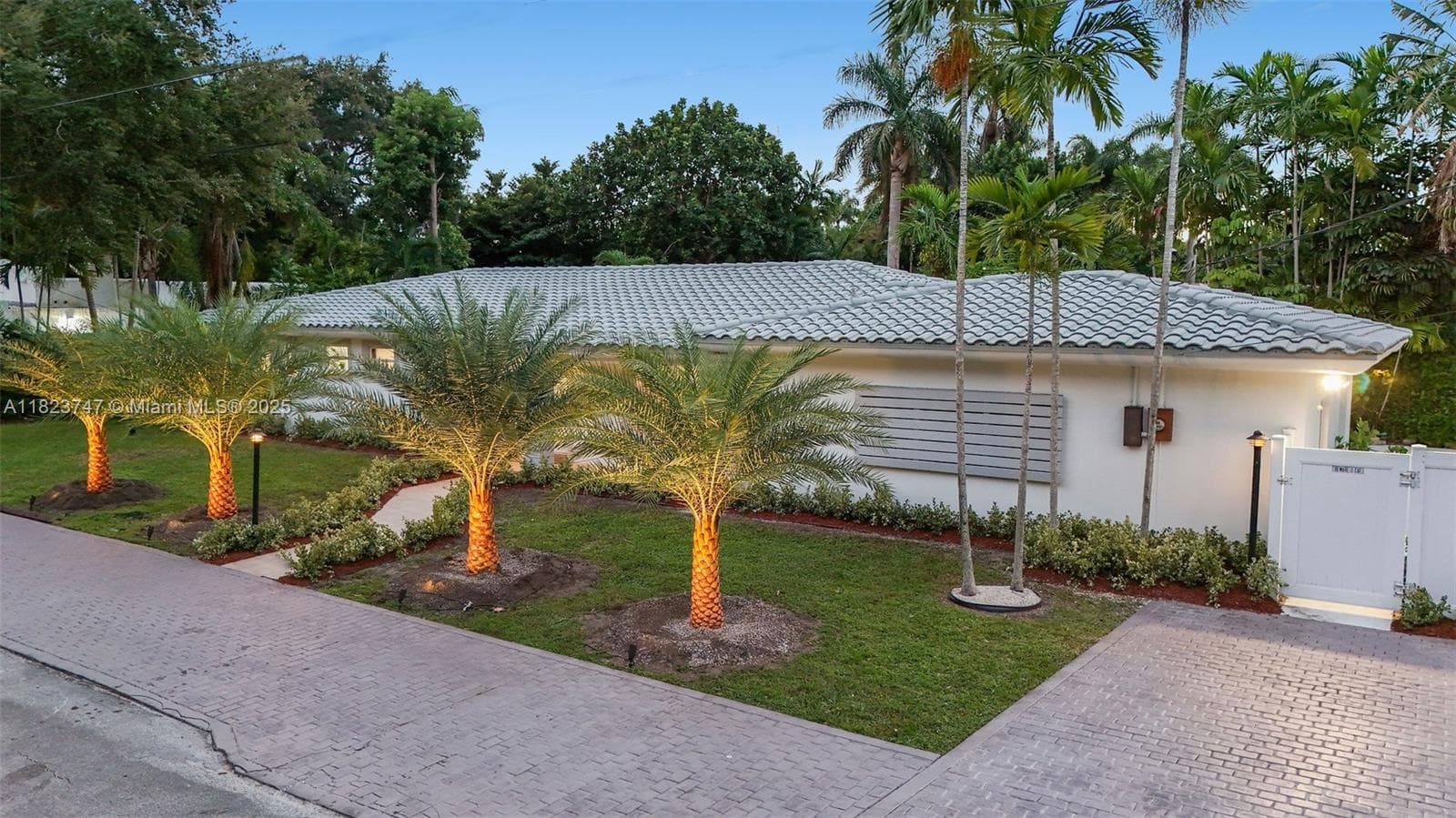11530 NE 7th Ave, Biscayne Park FL 33161 — 57