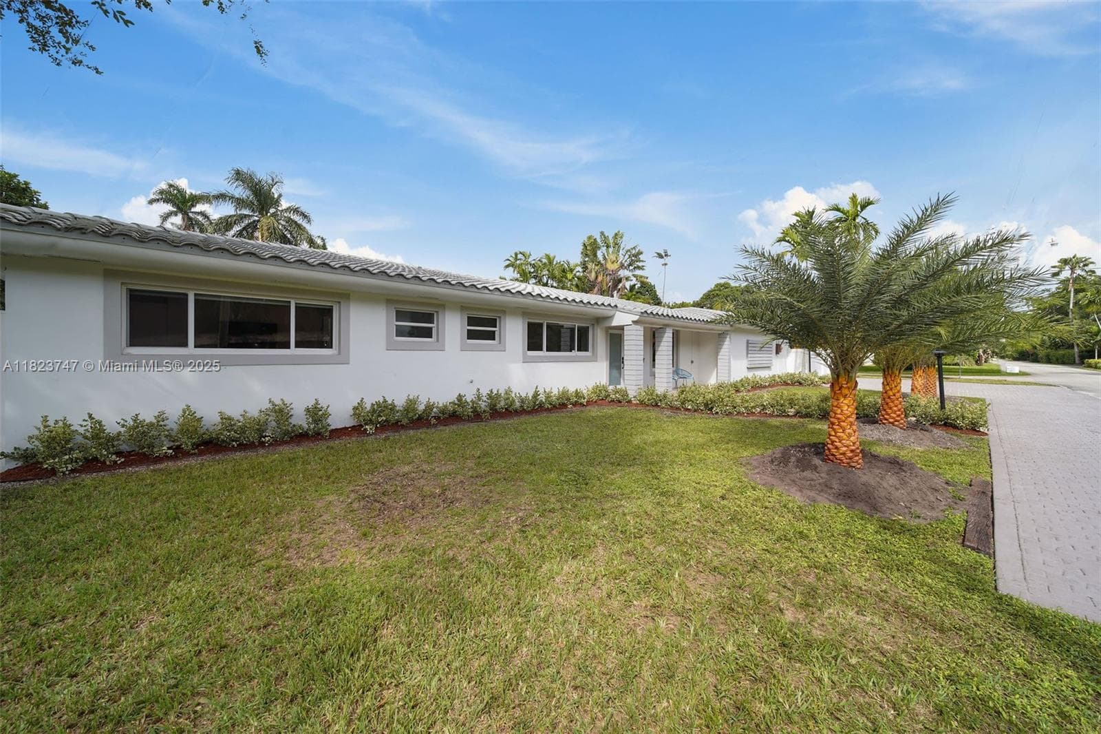 11530 NE 7th Ave, Biscayne Park FL 33161 — 55