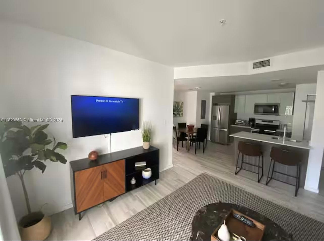 481 NE 29th St # 706, Miami FL 33137 — 14