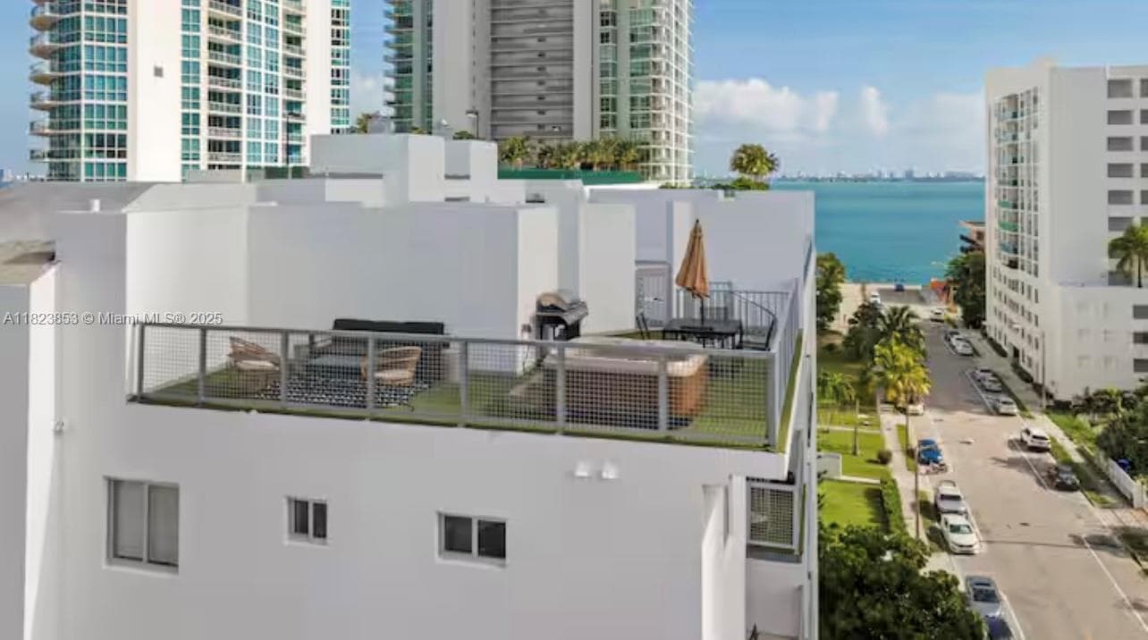 481 NE 29th St # 706, Miami FL 33137 — 4