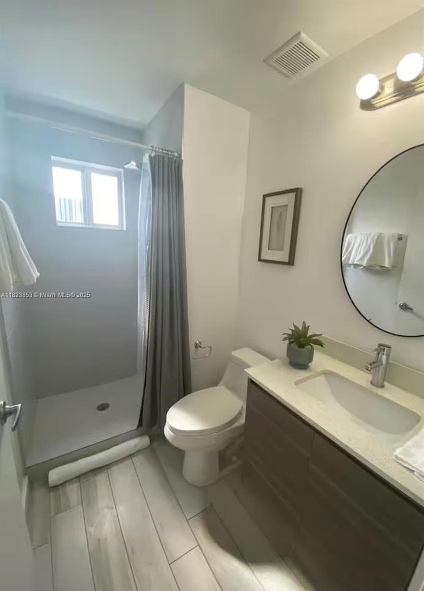 481 NE 29th St # 706, Miami FL 33137 — 25