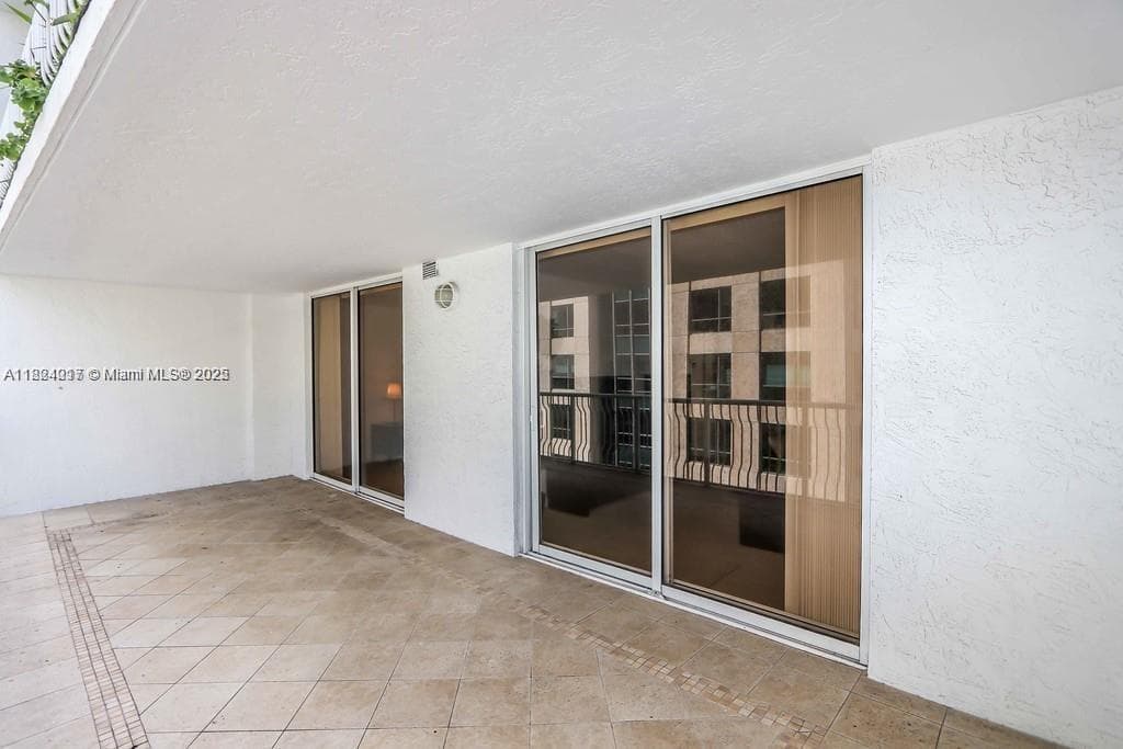 1200 Brickell Bay Dr # 1518, Miami FL 33131 — 13