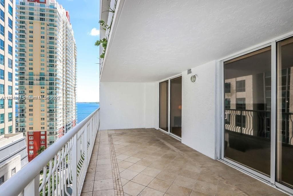 1200 Brickell Bay Dr # 1518, Miami FL 33131 — 11
