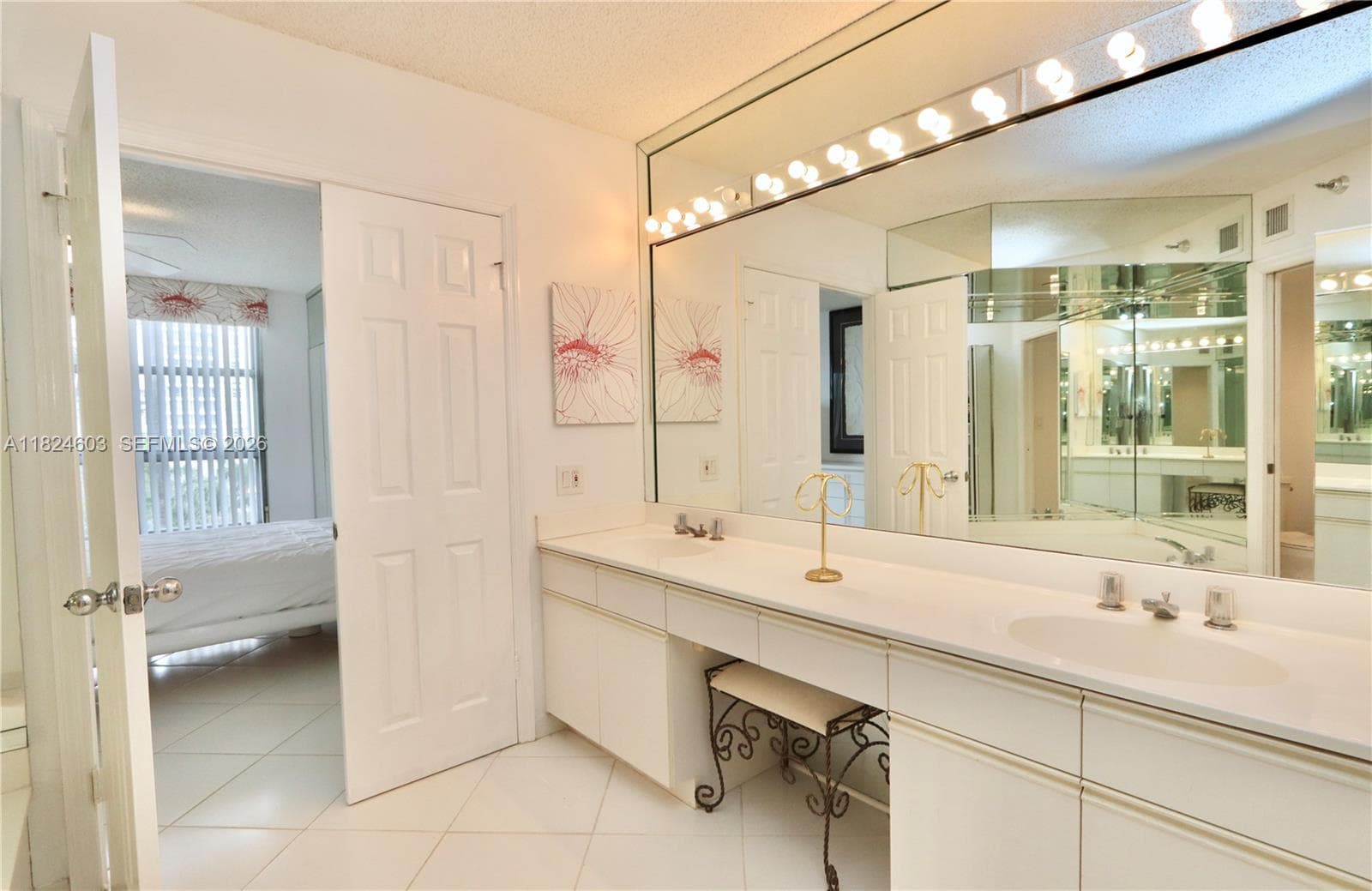 3530 Mystic Pointe Dr # 506, Aventura FL 33180 — 23
