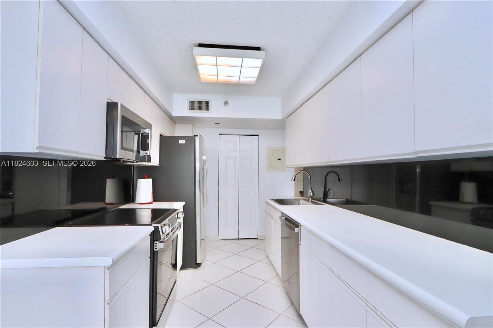 3530 Mystic Pointe Dr # 506, Aventura FL 33180 — 5