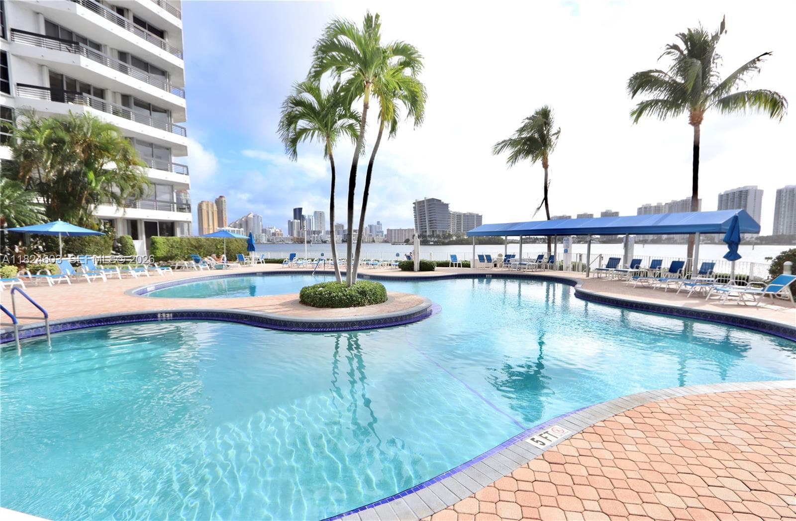 3530 Mystic Pointe Dr # 506, Aventura FL 33180 — 37