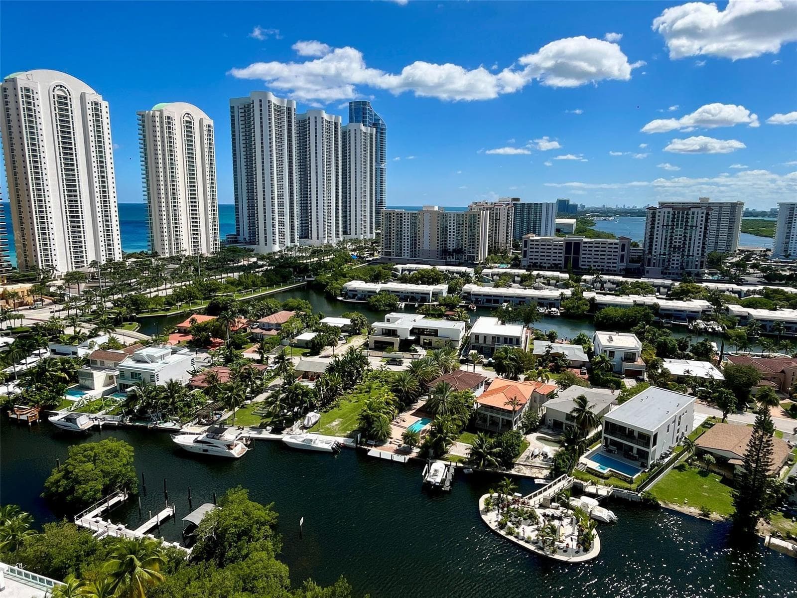 16500 Collins Avenue # 2052, Sunny Isles Beach FL 33160 — 33