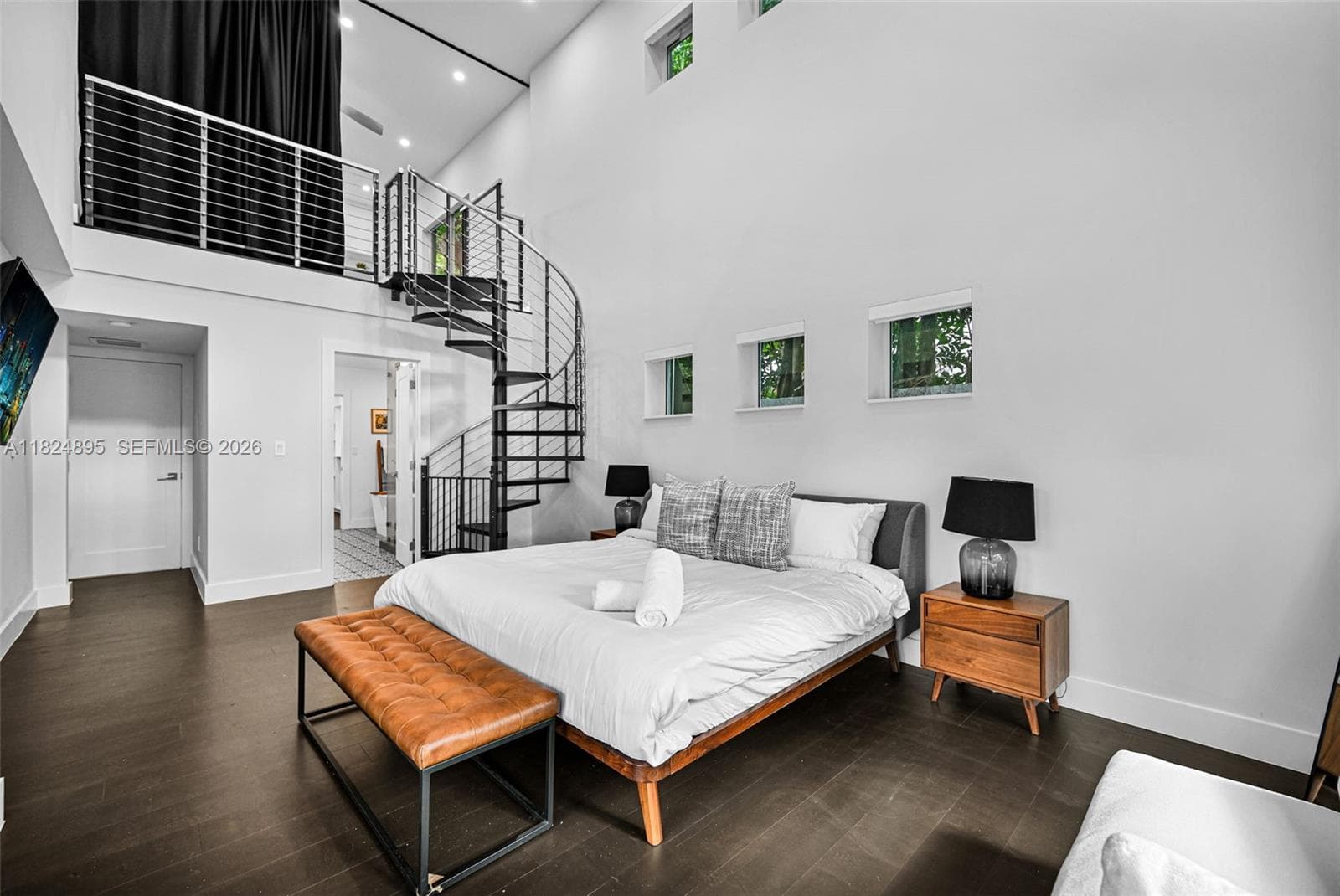 150 NE 50 # A, Miami FL 33137 — 7