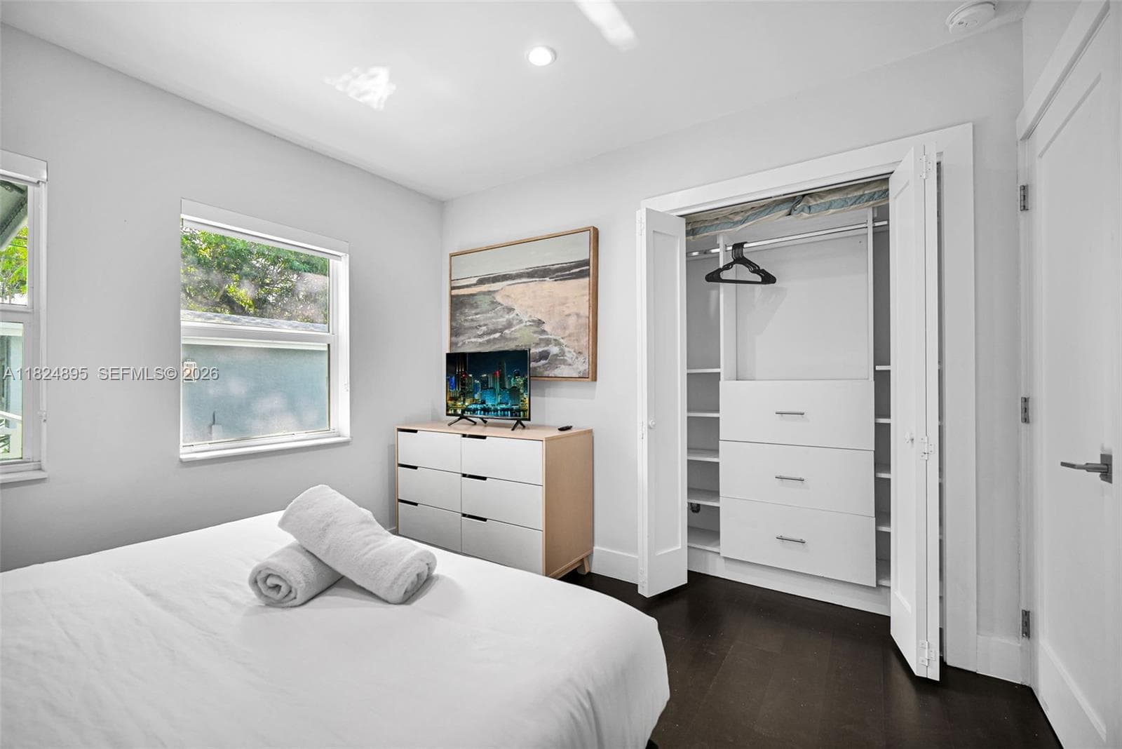 150 NE 50 # A, Miami FL 33137 — 32