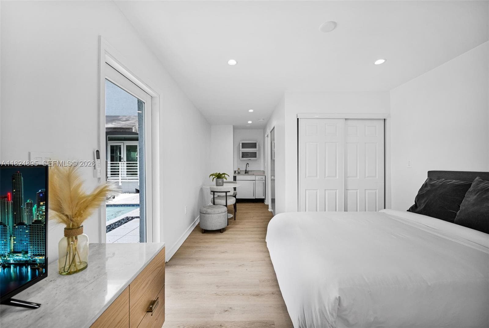 150 NE 50 # A, Miami FL 33137 — 61