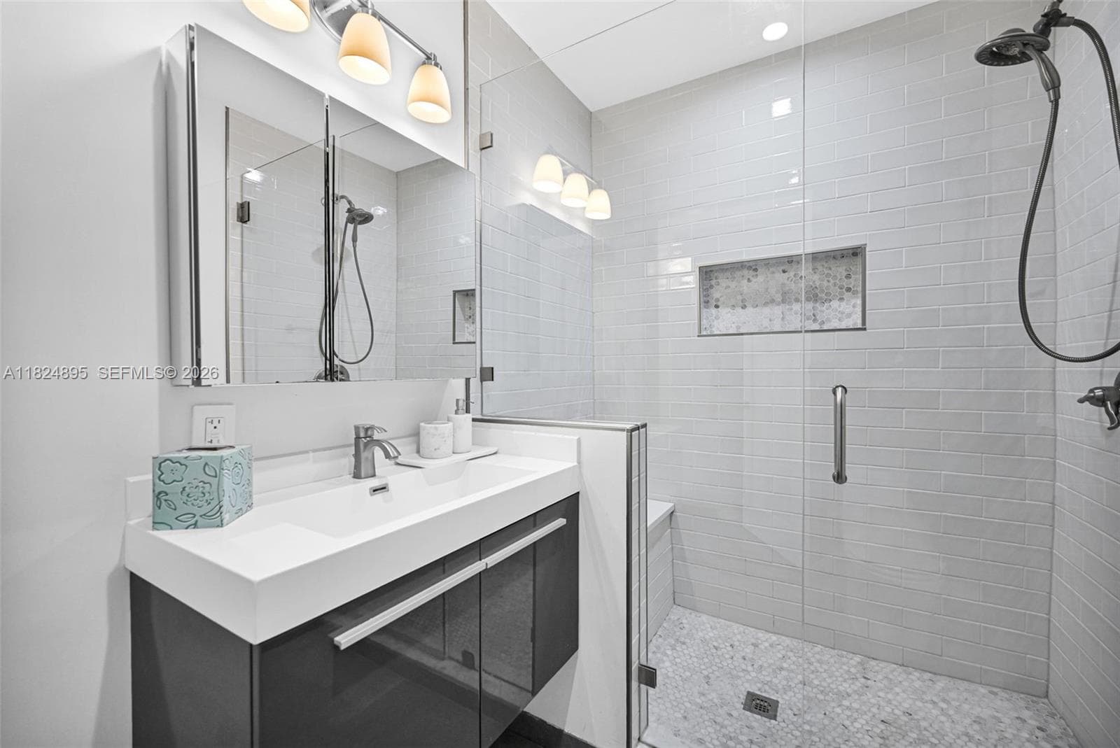 150 NE 50 # A, Miami FL 33137 — 38