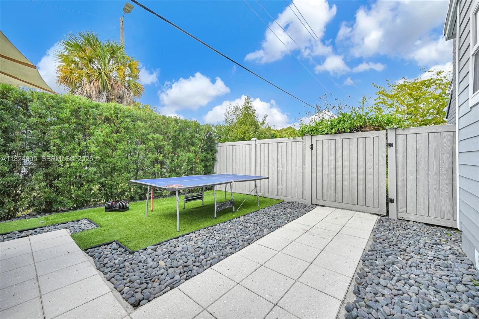 150 NE 50 # A, Miami FL 33137 — 82