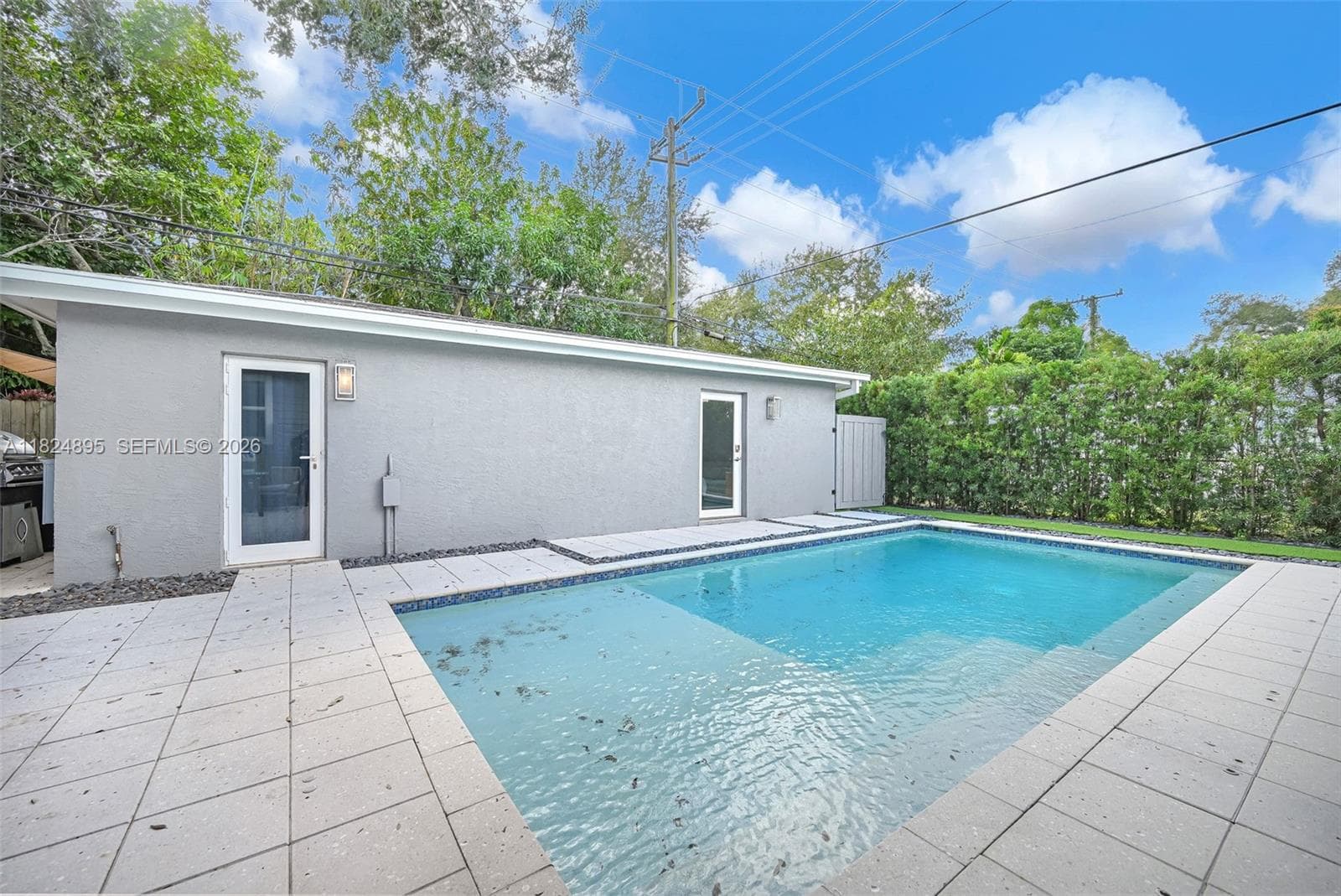 150 NE 50 # A, Miami FL 33137 — 87