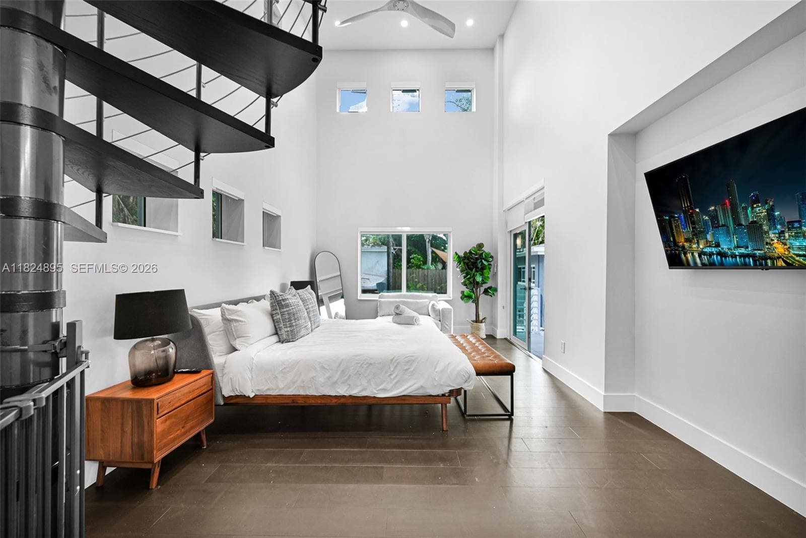 150 NE 50 # A, Miami FL 33137 — 4