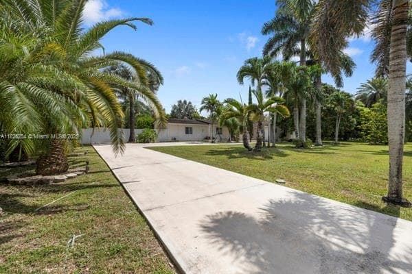 17975 SW 232nd St, Miami FL 33170 — 5