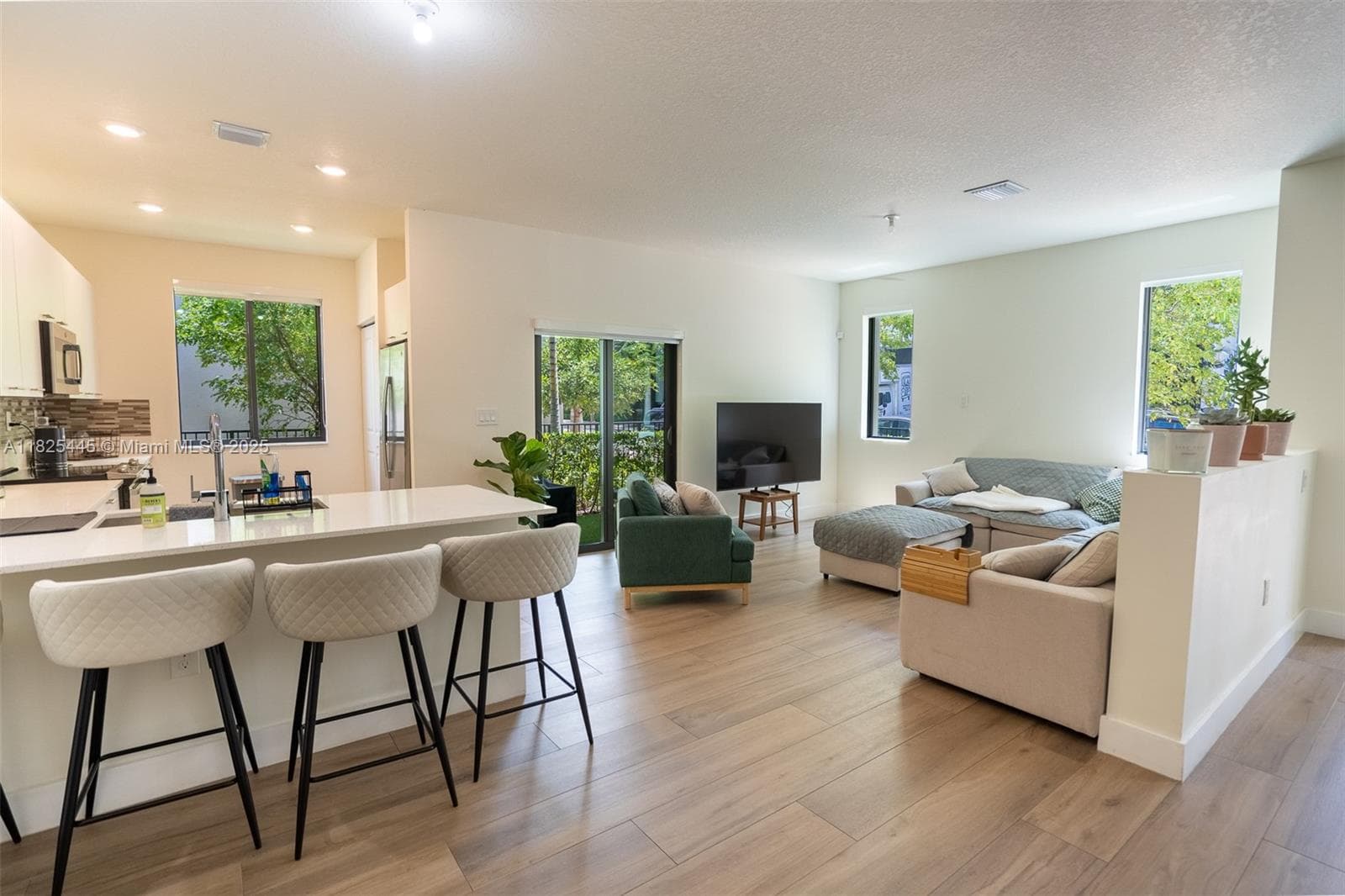 4269 NW 83rd Path, Doral FL 33166 — 12