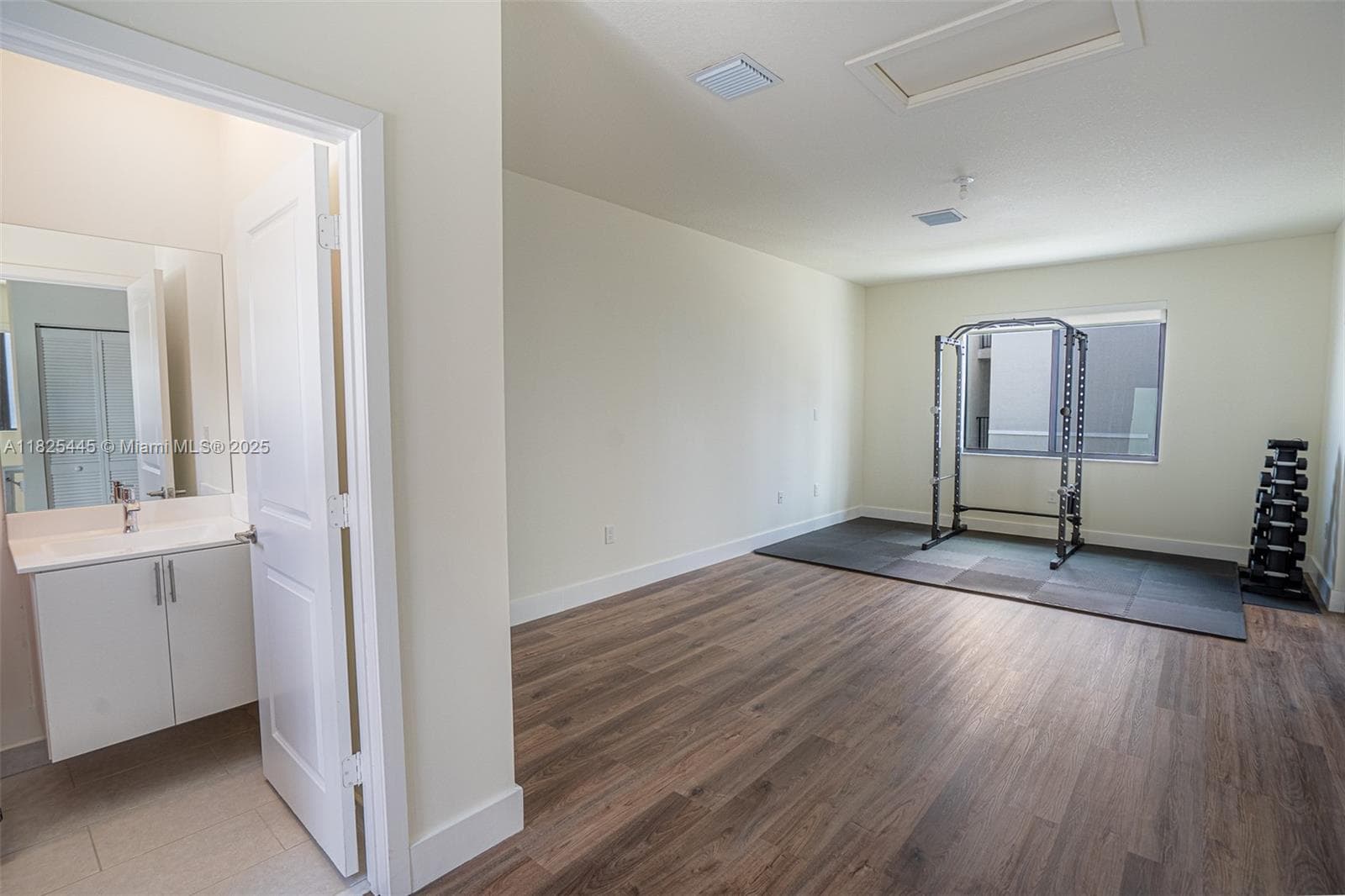 4269 NW 83rd Path, Doral FL 33166 — 20