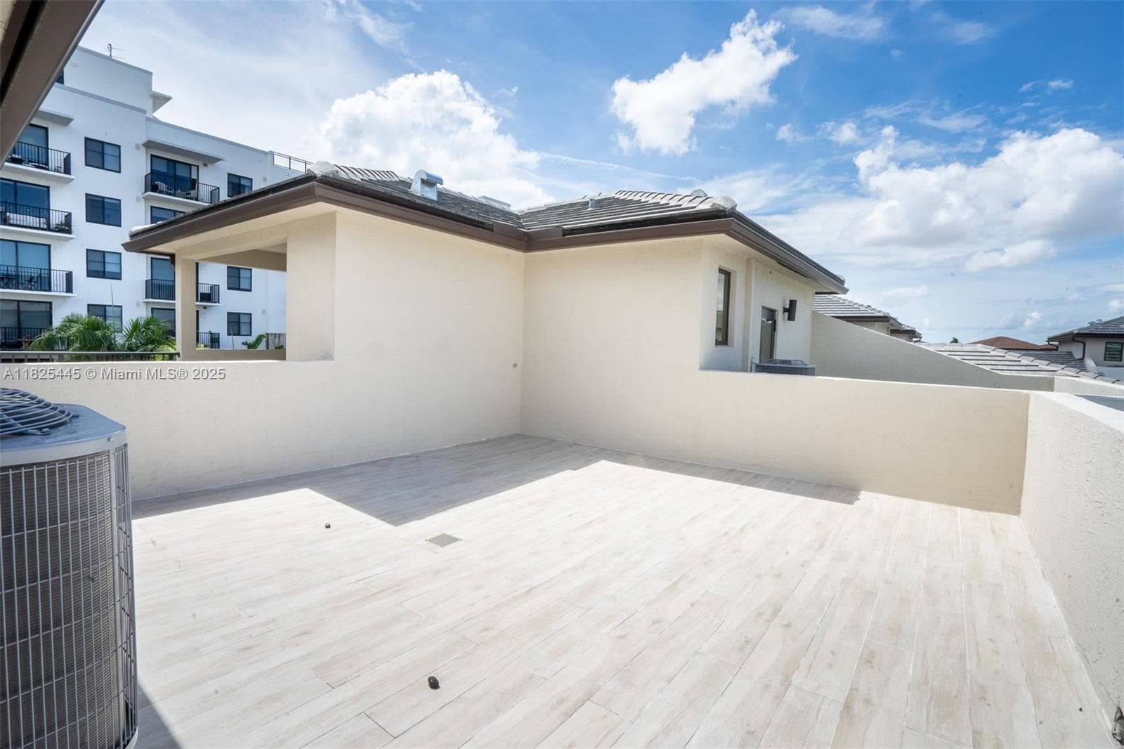 4269 NW 83rd Path, Doral FL 33166 — 39