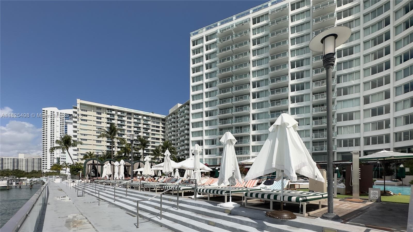 1100 West Ave # 506, Miami Beach FL 33139 — 2