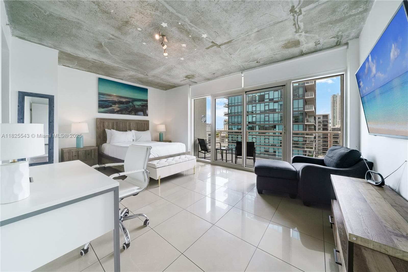 3250 NE 1st Ave # 1016, Miami FL 33137 — 10