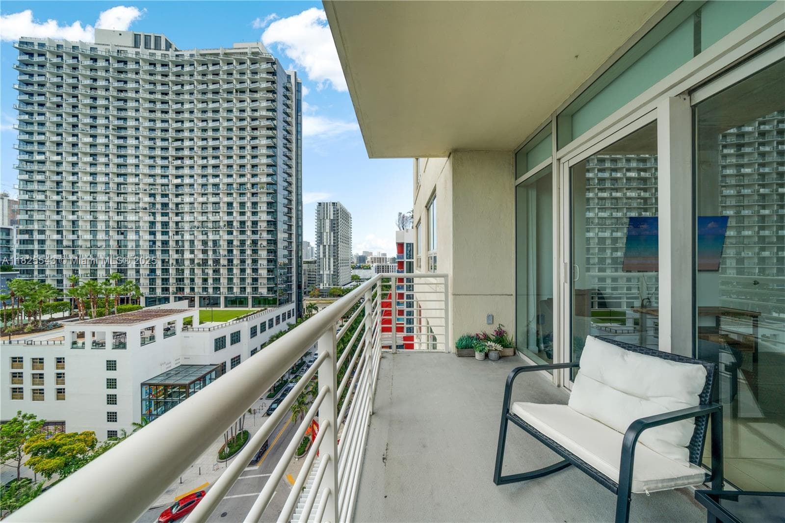 3250 NE 1st Ave # 1016, Miami FL 33137 — 15