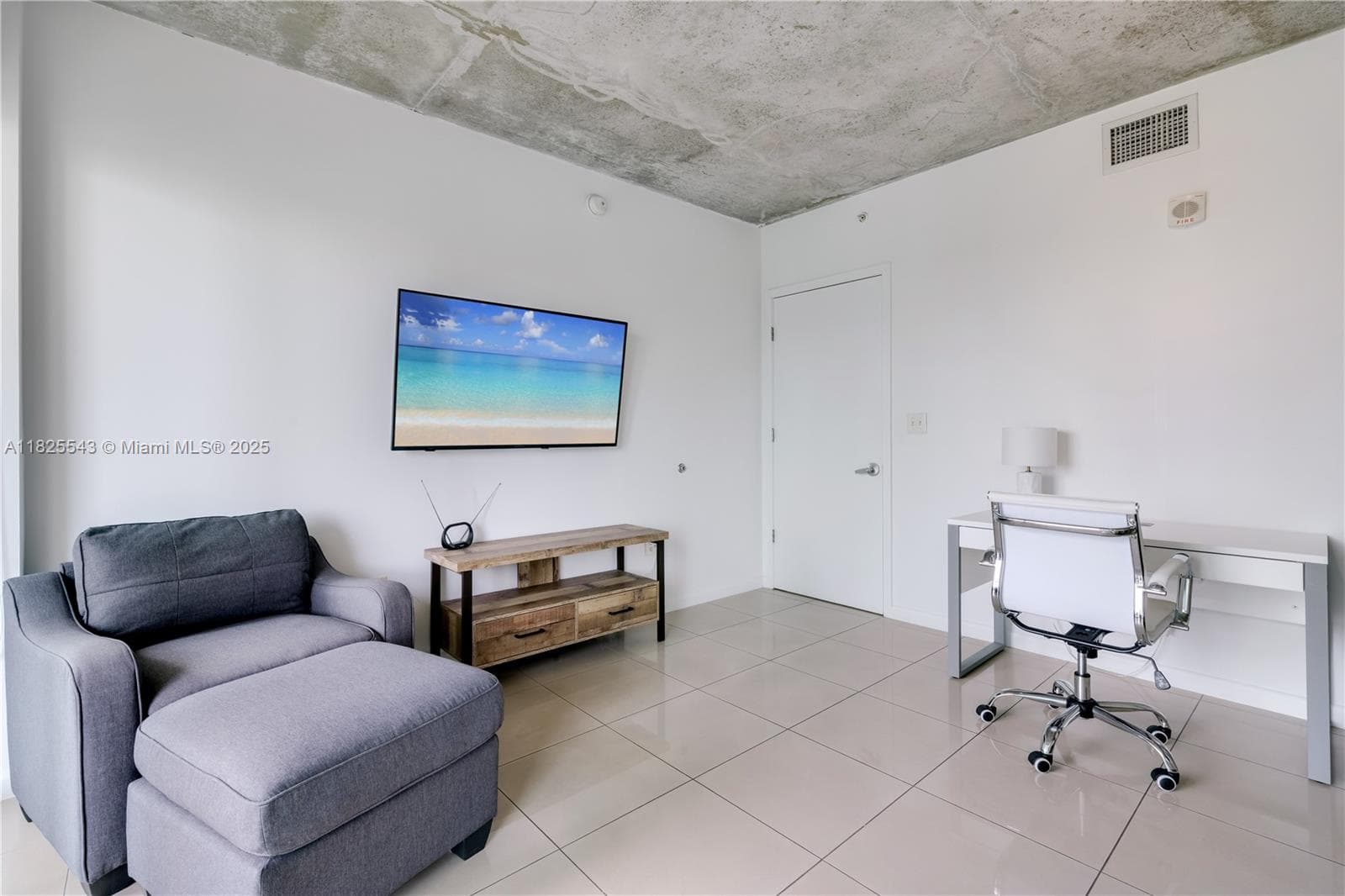 3250 NE 1st Ave # 1016, Miami FL 33137 — 11