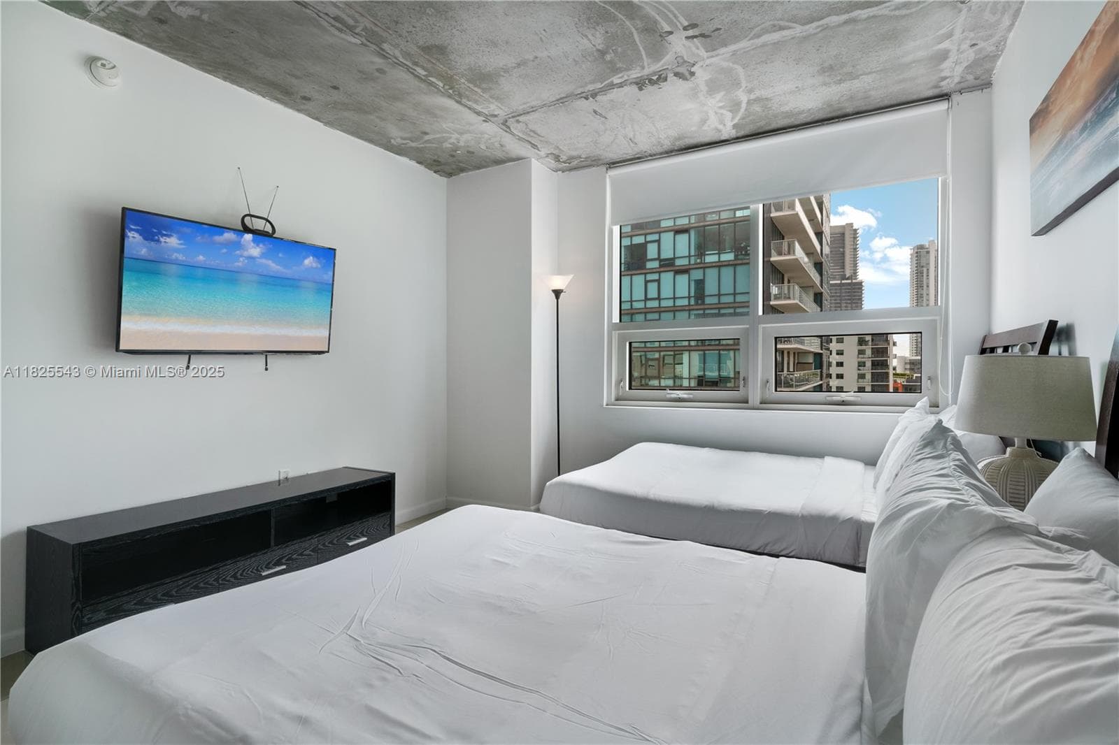 3250 NE 1st Ave # 1016, Miami FL 33137 — 19