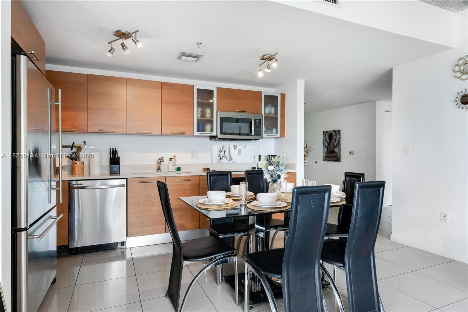 3250 NE 1st Ave # 1016, Miami FL 33137 — 8