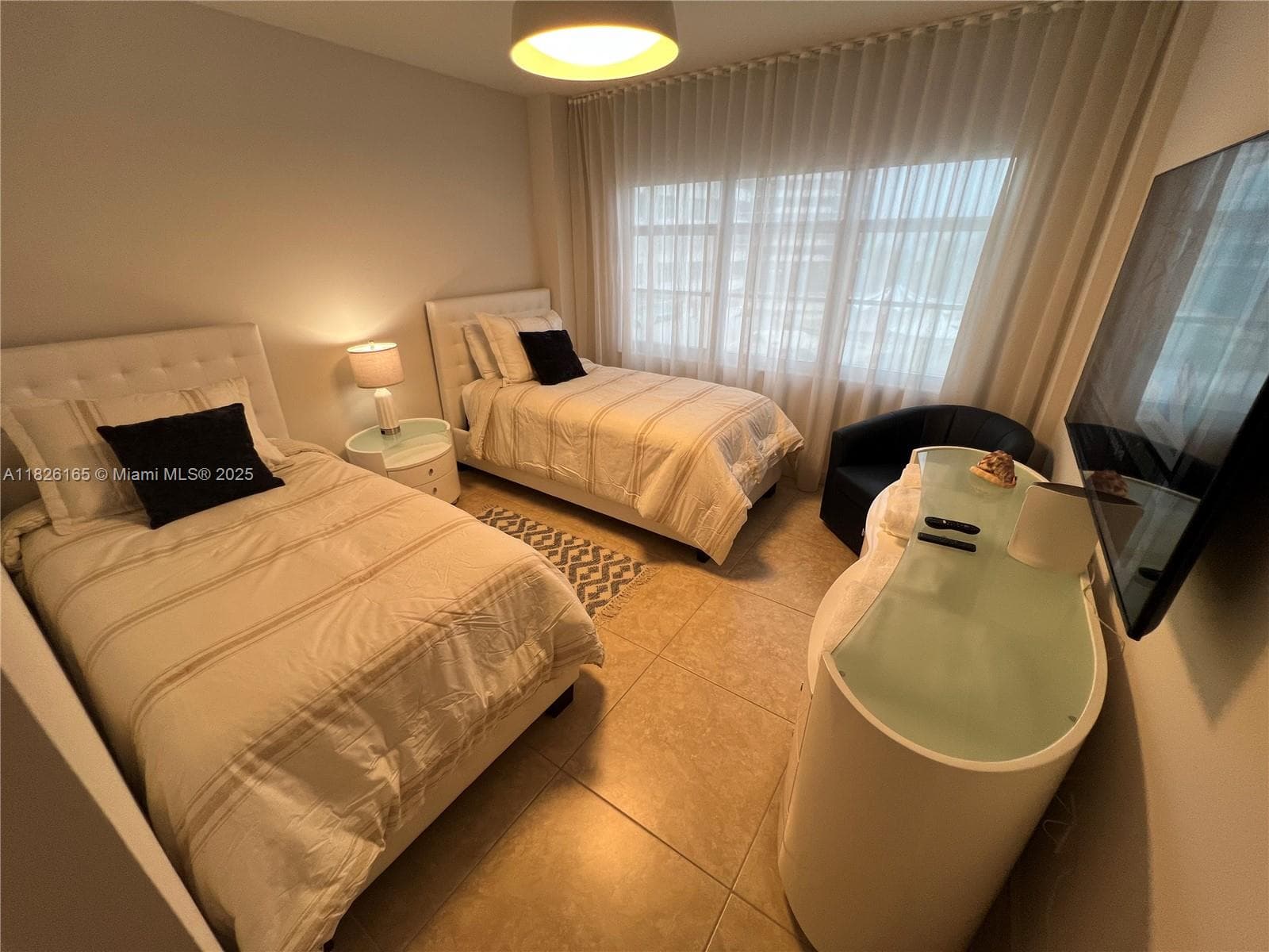 5151 Collins Ave # 535, Miami Beach FL 33140 — 18