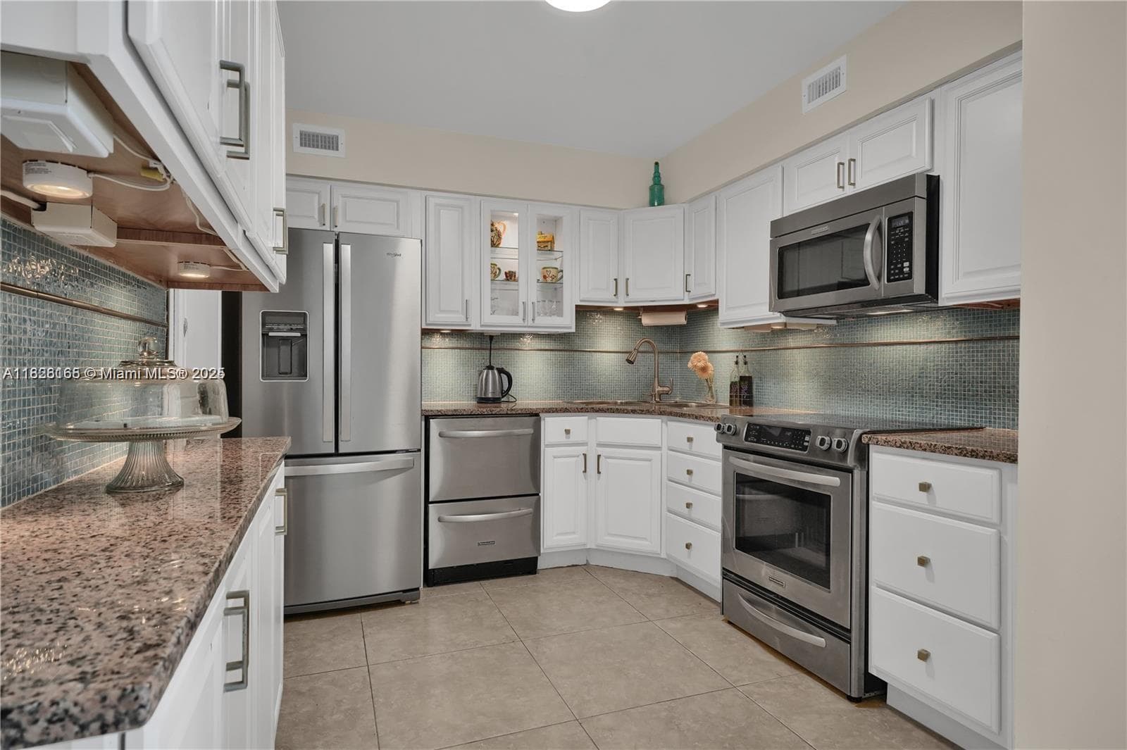 5151 Collins Ave # 535, Miami Beach FL 33140 — 11