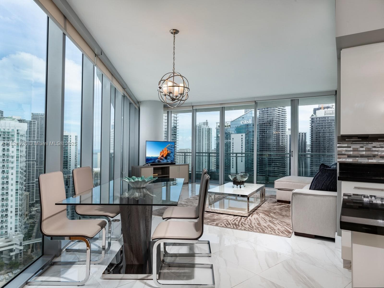 92 SW 3rd St # 3901, Miami FL 33130 — 1