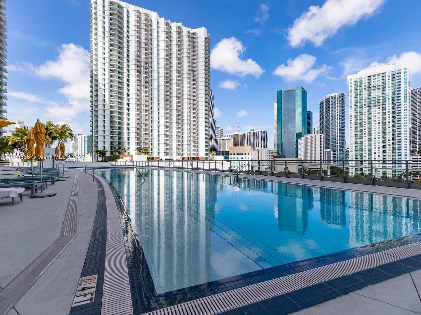 92 SW 3rd St # 3901, Miami FL 33130 — 9