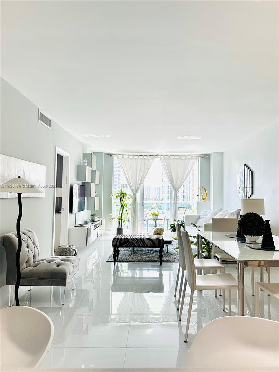 19390 Collins Ave # 911, Sunny Isles Beach FL 33160 — 2