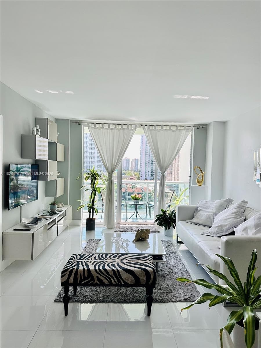 19390 Collins Ave # 911, Sunny Isles Beach FL 33160 — 3