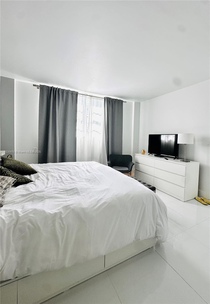 19390 Collins Ave # 911, Sunny Isles Beach FL 33160 — 20