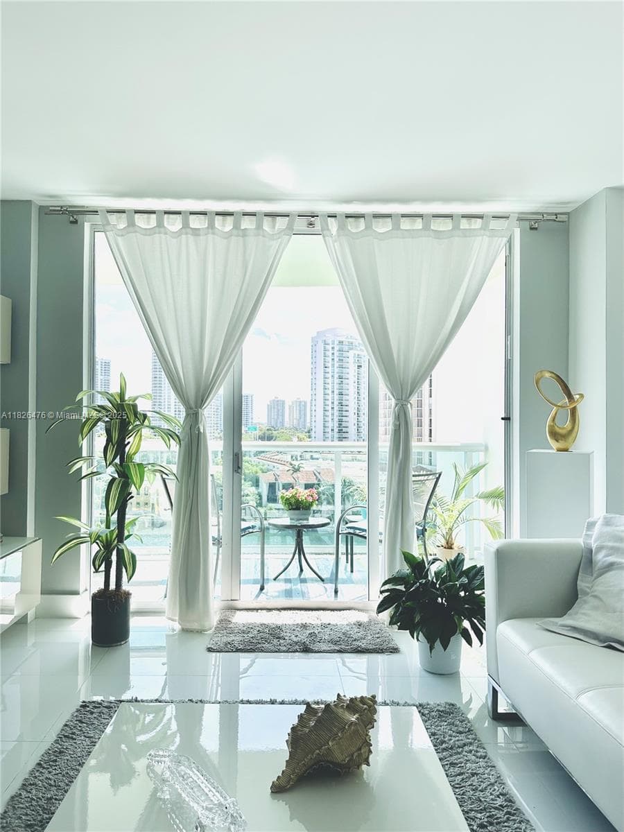 19390 Collins Ave # 911, Sunny Isles Beach FL 33160 — 11