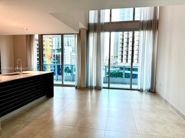 200 Biscayne Boulevard Way # 701, Miami FL 33131 — 3