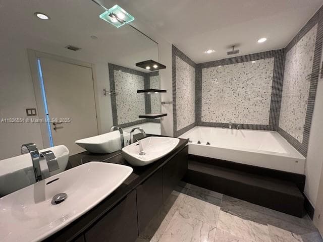 200 Biscayne Boulevard Way # 701, Miami FL 33131 — 11