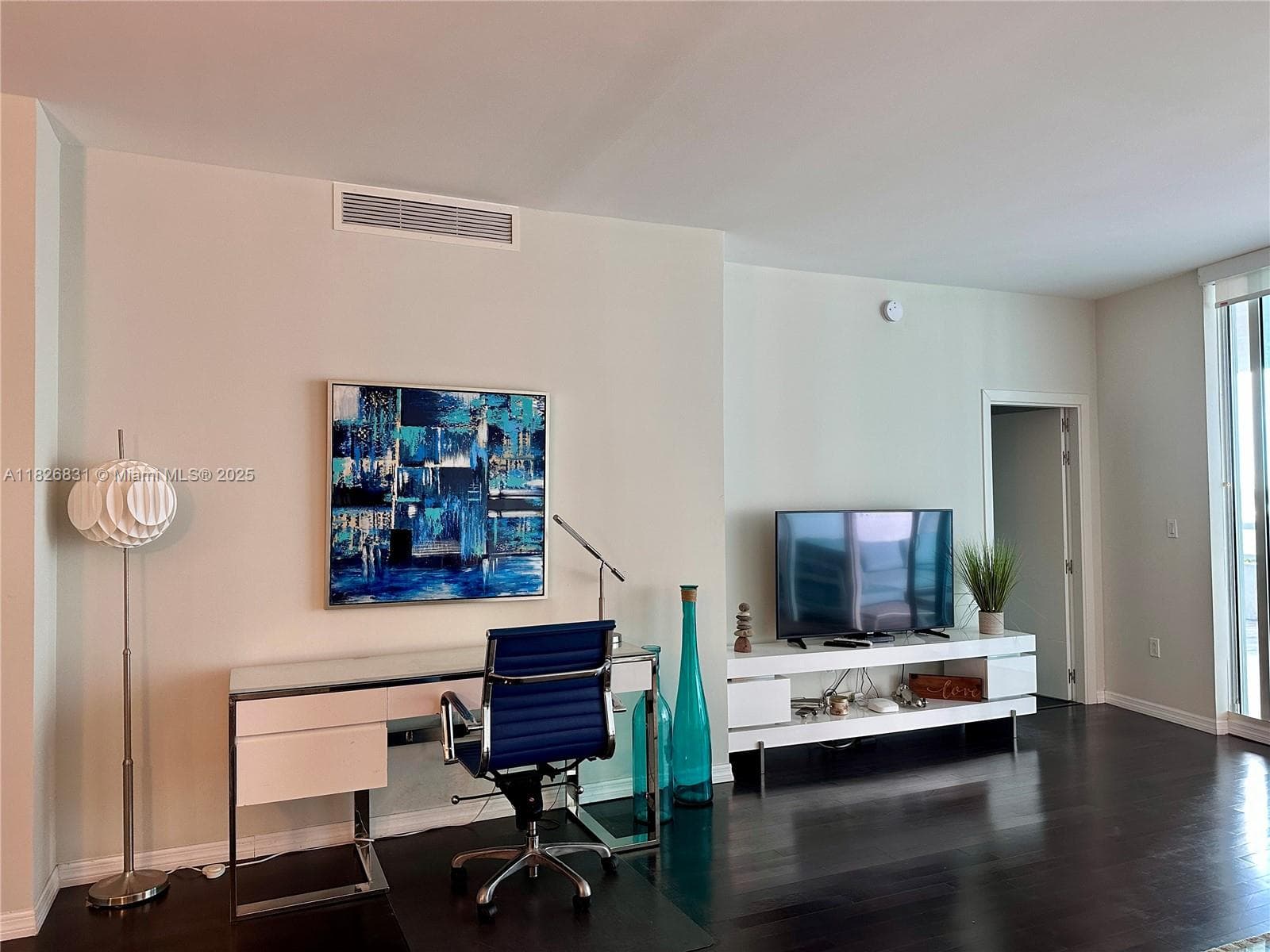 1800 N Bayshore Dr # 511, Miami FL 33132 — 9