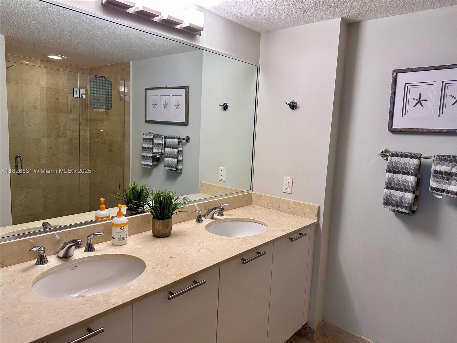 1800 N Bayshore Dr # 511, Miami FL 33132 — 15