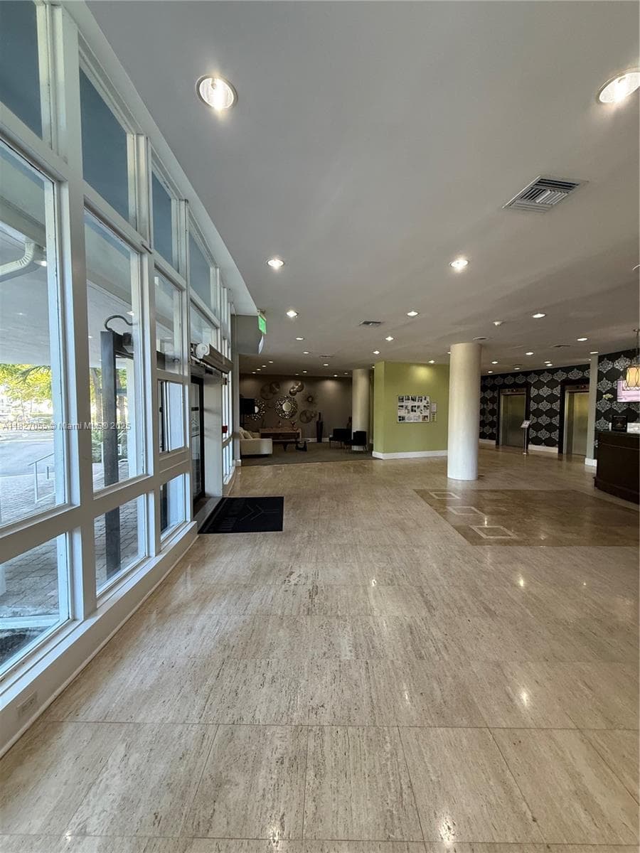 7441 Wayne Ave # 10E, Miami Beach FL 33141 — 16
