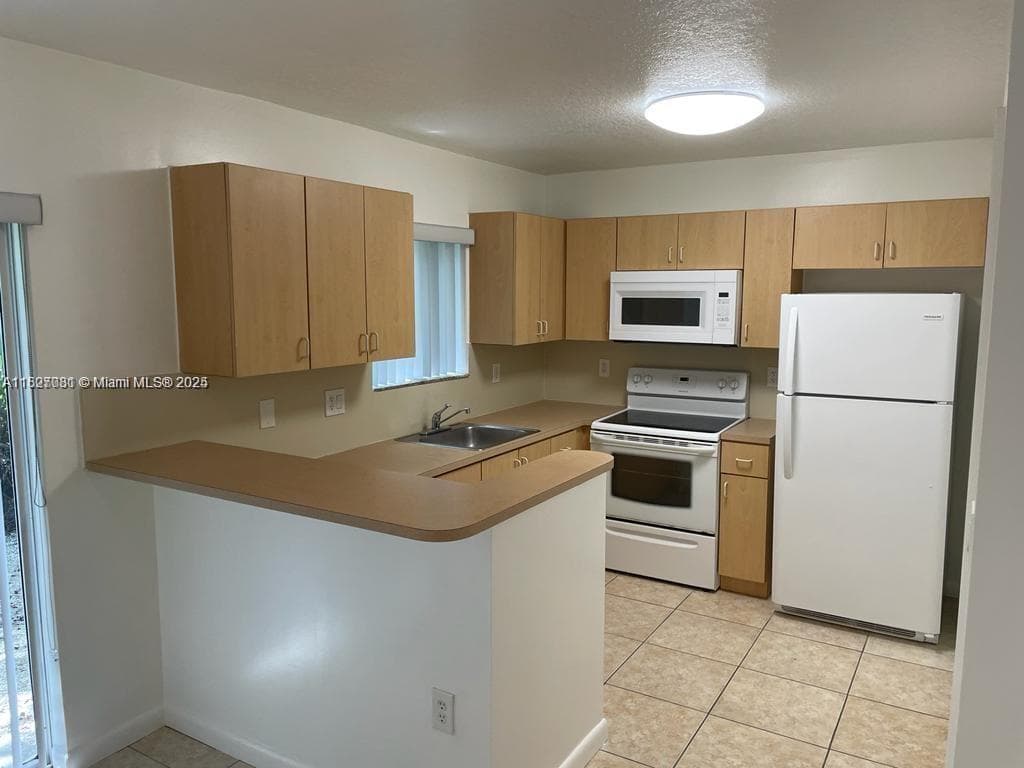 1270 SE 31st Ct # 35, Homestead FL 33035 — 7