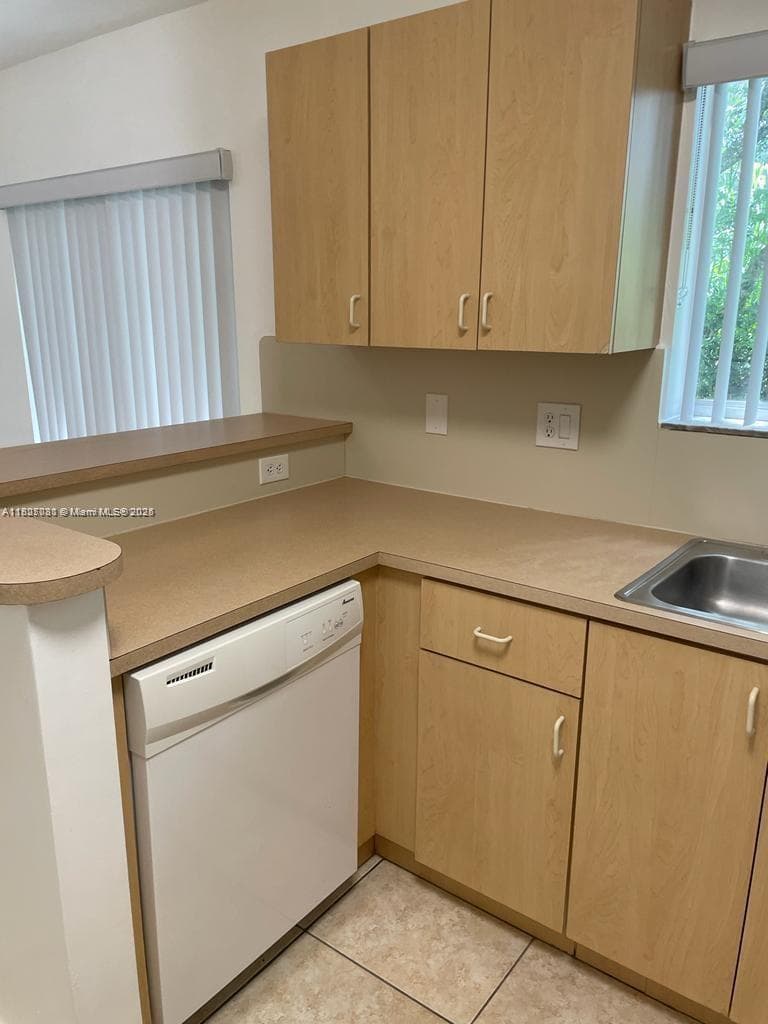 1270 SE 31st Ct # 35, Homestead FL 33035 — 11