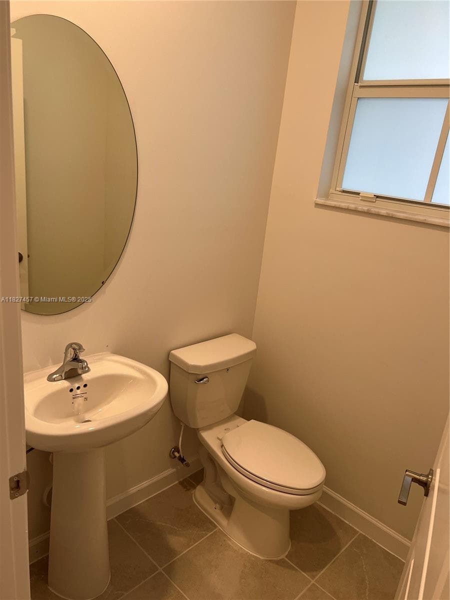 2329 NW 122nd Ter, Miami FL 33167 — 23