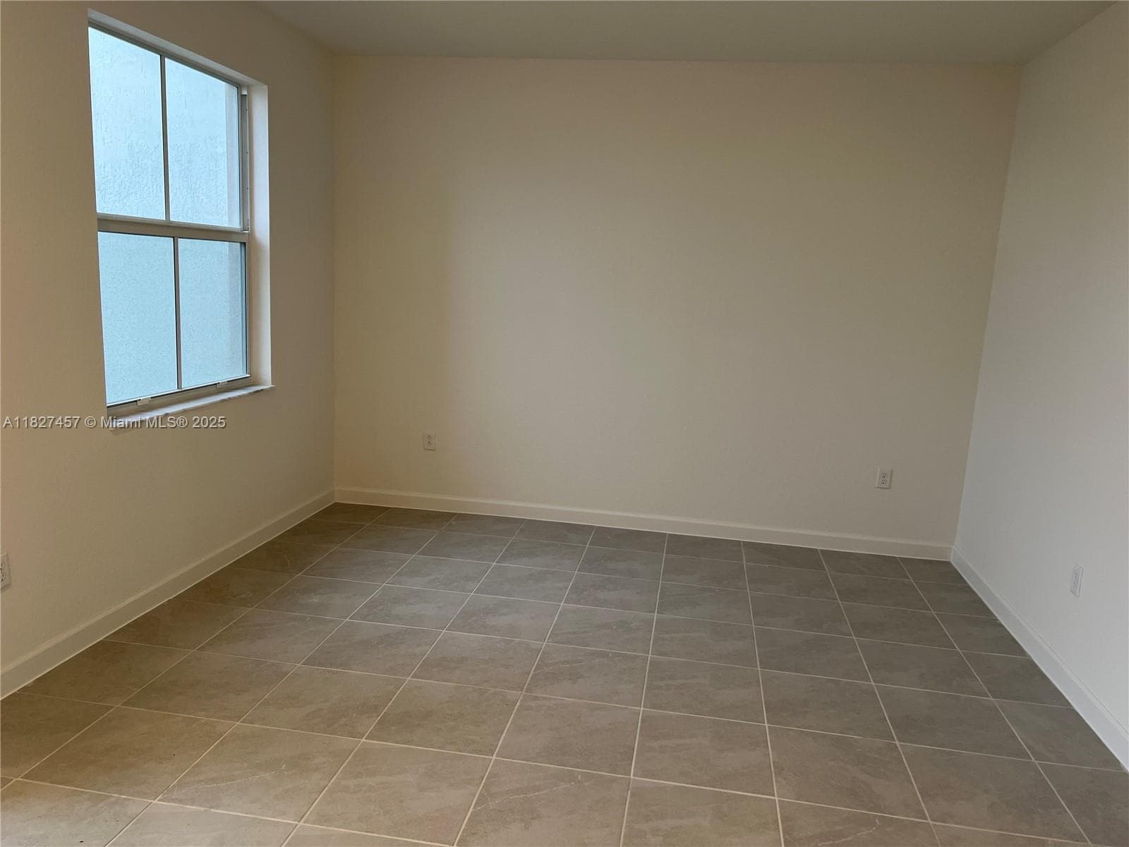 2329 NW 122nd Ter, Miami FL 33167 — 7